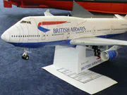Kartonowy model pasażerskiego samolotu Boeing 747 400, fotografia nr 2.