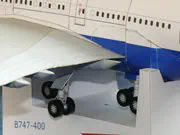 Kartonowy model pasażerskiego samolotu Boeing 747 400, fotografia nr 6.