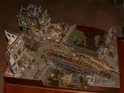 Diorama modelarska przestawiająca scenę wyzwolenia belgijskiego miasta Bastogne w 1944 roku - fotografia nr 3.