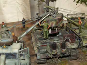 Diorama modelarska przedstawiająca demontaż wieży czołgowej w bazie remontowej na Litwie w 1944 roku - foto nr 11