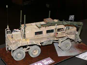 Plastikowy model pojazdu do rozminowywania Buffalo 6x6 MPCV - fotografia nr 5.