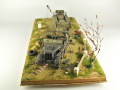 Diorama z plastikowym modelem niemieckiego transportera Sd.Kfz.9 Z Famo i żywicznym modelem naczepy do transportu ciężkich czołgów z Kassbohrer - foto nr 3