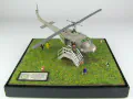 Plastikowy model helikoptera Bell UH-1V sklejony w skali 1:72 na podstawie zdjęć zrobionych w National Vietnam War Museum w Orlando na Florydzie w USA - foto nr 1
