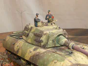 Plastikowy model prototypu niemieckiego superciężkiego czołgu E-100 wykonany w skali 1:35 - fotografia nr 5