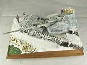 Diorama z plastikowym modelem niemieckiej prototypowej broni pancernej AUF E-100 - foto nr 1
