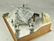 Diorama z plastikowym modelem niemieckiej prototypowej broni pancernej AUF E-100 - foto nr 4